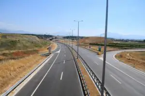 Fotografii incredibile pentru români: Cum arată autostrăzile Bechtel de lângă România