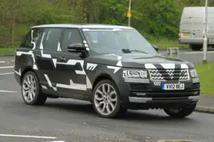 Noul Range Rover, gata de lansarea de la Paris Motor Show