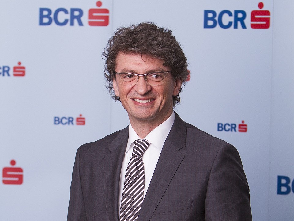 BCR va încheia 2012 cu tranzacţii de peste 400 milioane euro pentru clienţii de private banking