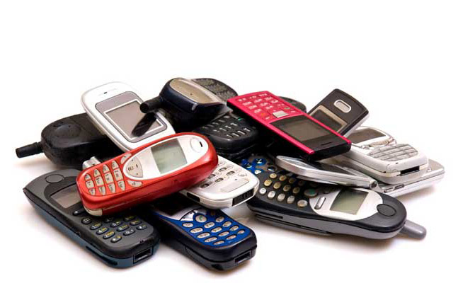 STUDIU: Criza economică afectează piaţa de telefoane mobile