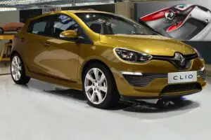 Renault schimbă modelul Clio la 21 de ani de la apariție