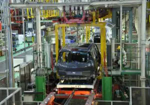 Grupul Renault estimează o scădere a vânzărilor și amână lansarea unor modele