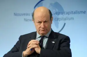 Polonia se teme de „efectul dominoului” în eventualitatea ieşirii Greciei din zona euro