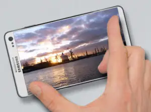 Samsung a umplut Times Square cu panouri care anunţă noul Galaxy S4