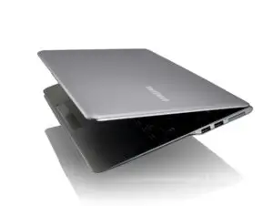 Primul ultrabook de la Samsung, disponibil în România din luna aprilie
