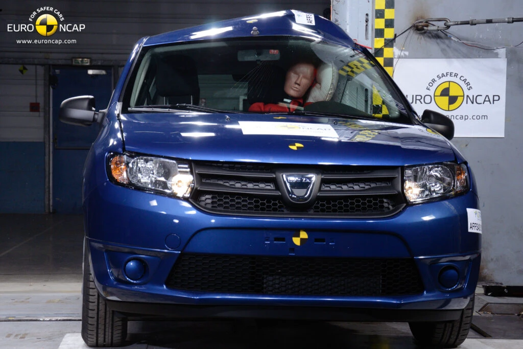 VIDEO: Sandero, 4 stele la testele EuroNCAP. Cel mai bun rezultat din istoria Dacia