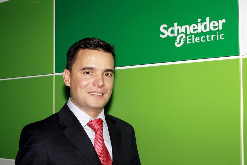 Saulo Spaolanse, Schneider Electric: “Un milion de maşini electrice vor circula în România  peste 10-15 ani”