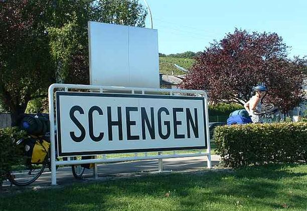 Ce înseamnă pentru cetățeanul de rând intrarea României în spaţiul Schengen