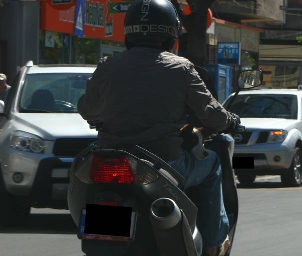 Șeful Poliției Rutiere: Utilizatorii de mopede au aceleaşi obligaţii ca şi conducătorii auto