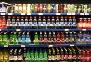 Legea care poate îngropa Coca-Cola, Pepsi şi restul băuturilor carbogazoase
