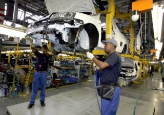 Industria auto din Africa de Sud, paralizată de grevă: BMW, Volkswagen, Toyota, Ford, GM și Renault, afectate
