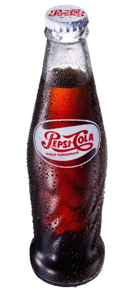 Pepsi lanseză în ediţie limitată sticla de Pepsi-Cola a anilor ’70-’80