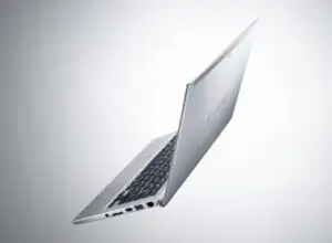 Cum arată şi ce poate primul ultrabook lansat de Sony