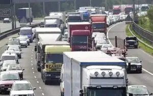 Englezilor le-a luat peste 80 de ani să facă o autostradă. VEZI care
