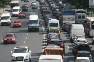 Radu Stroe: Nu se poate să împaci şi capra şi varza în ce priveşte Codul rutier