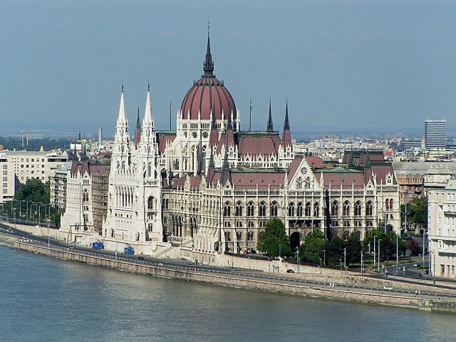 Interesul străinilor faţă de proprietăţile din Ungaria, în creştere
