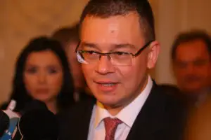 Guvernul MRU a picat în Parlament! Ponta: Voi fi propunerea USL pentru a conduce Guvernul
