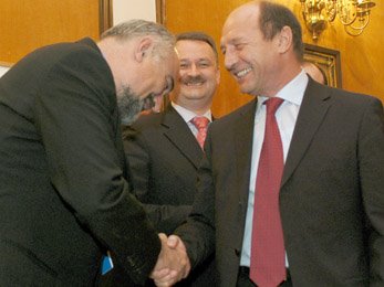 Gaze ieftine pentru “băieţi deştepţi”. Vosganian cere să fie audiat alături de Boc şi Băsescu