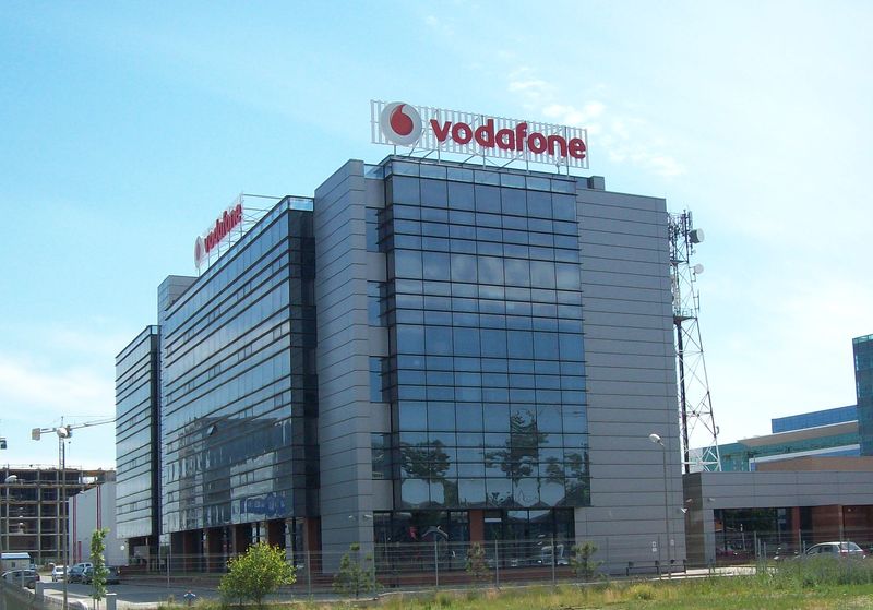Inginerii Vodafone vor monitoriza de la Bucureşti şase reţele ale operatorului din Europa