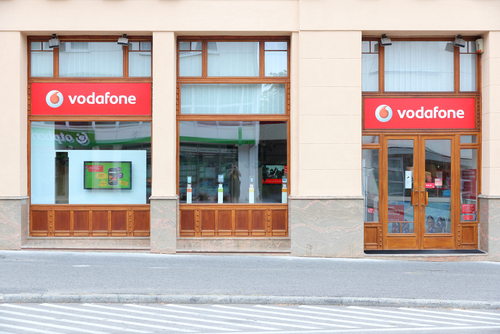 Acţiunile Vodafone cresc puternic la bursă. Află de ce