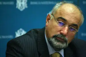 Vosganian: Bugetul sectorului public din România pentru 2012 va fi excedentar
