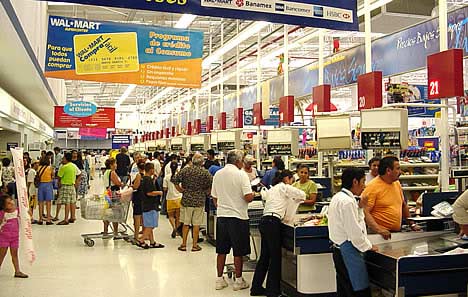 Profitul Wal-Mart, cel mai mare retailer mondial, a crescut cu 3% în T1