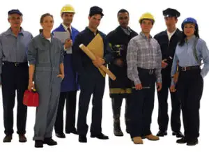 Numărul românilor care au plecat la muncă în străinătate s-a triplat în 2010
