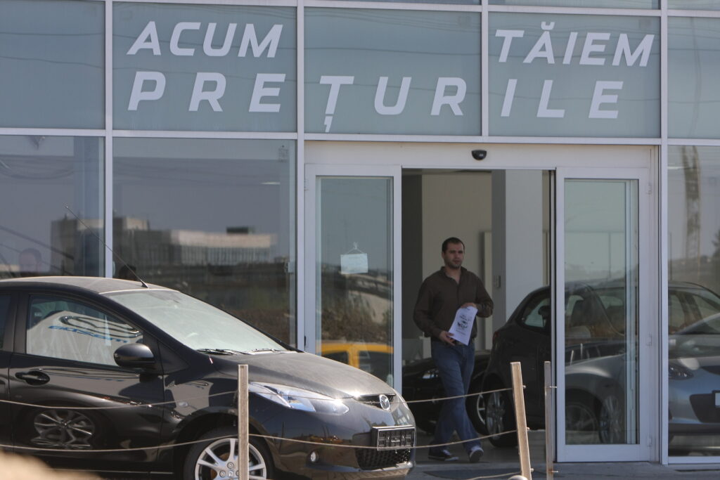 Dealerii auto sfidează criza cu investiţii de 30 de milioane de euro