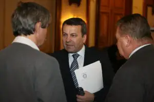 Media salarială de la Ministerul de Finanțe va fi de 3.000 de lei