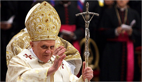 Alegerea noului papă va redresa bugetul Vaticanului