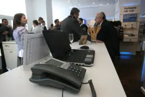 Statul se pregătește de vânzarea Romtelecom