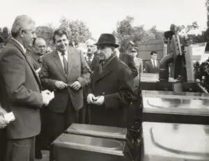Câți bani dădea Ceaușescu pe arme