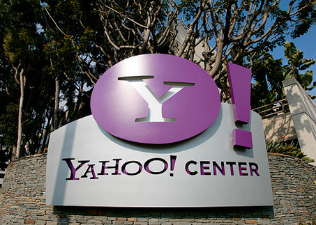 Un miliardar chinez vrea să cumpere Yahoo! Află cine e