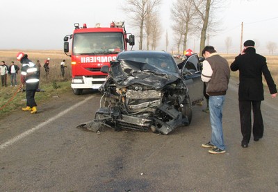 Numărul accidentelor pe cele mai aglomerate drumuri naţionale a scăzut în 2010