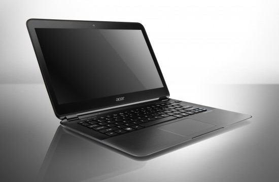 Acer a prezentat cel mai subţire laptop creat vreodată