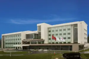 Ce mare operator privat de sănătate va fi prezent începând de miercuri şi în România