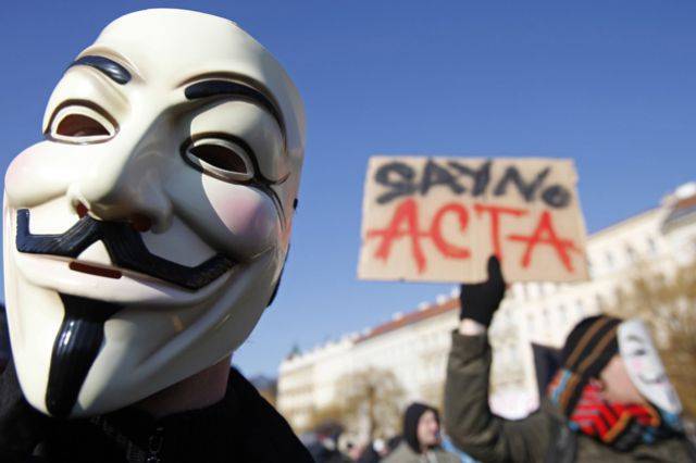 Comisia Europeană respinge acuzațiile de ”lipsă de transpareță” în negocierea acordului ACTA