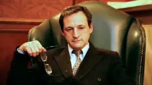 Adrian Petre, Carol Parc Hotel: “Nu intenţionăm să ne dezvoltăm înainte de a fi convinşi că România a înviat”