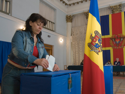 Comuniştii din Republica Moldova cer oficial anularea alegerilor