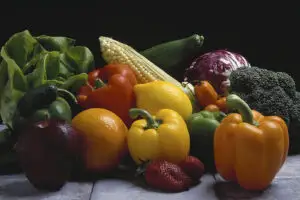 Producătorii: Alimentele se vor scumpi din cauza condiţiilor meteo şi a lipsei de politici agricole