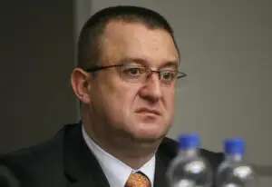 UPDATE: Sorin Blejnar, anchetat de DNA în dosarul şpăgilor din vămi