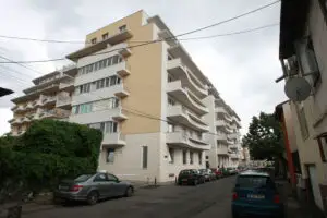 DEZBATERE: Chiriaş sau proprietar? Care variantă este mai rentabilă