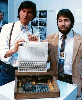 Primul computer Apple, scos la vânzare