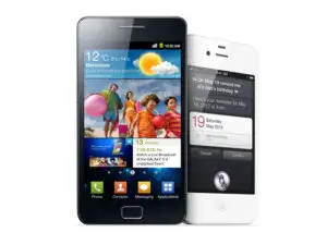 DECIZIE: Telefoanele Apple iPhone 4 şi Samsung Galaxy S II au fost interzise