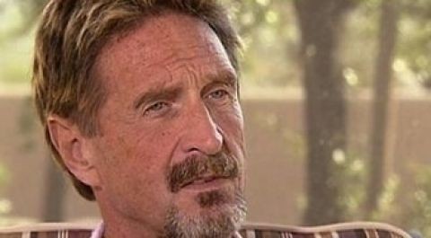 Milionarul John McAfee este închis în Guatemala