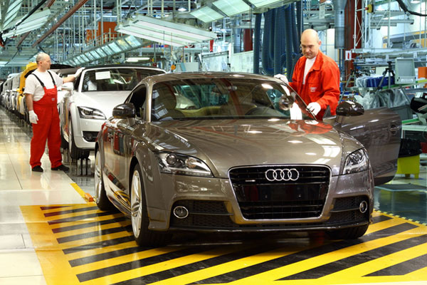 Audi a investit 900 milioane de euro pentru o nouă facilitate de producţie în Ungaria