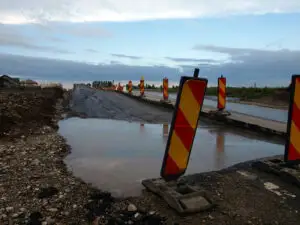 FOTO: N-o să-ți vină să crezi! Cum se face AUTOSTRADĂ în România!