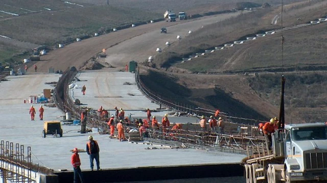 Autostrada Bucureşti-Ploieşti NU va fi finalizată la timp. Constructorii vor fi penalizaţi