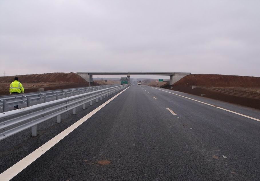 Primul accident rutier pe autostrada Arad – Timişoara, la mai puţin de 48 de ore după inaugurare