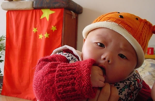 China se pregăteşte să renunţe la politica copilului unic. Pământul va fi inundat de chinezi
